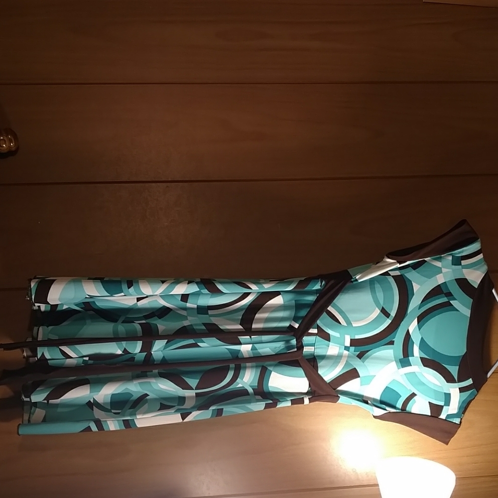 Dress - Picture 2 of 3